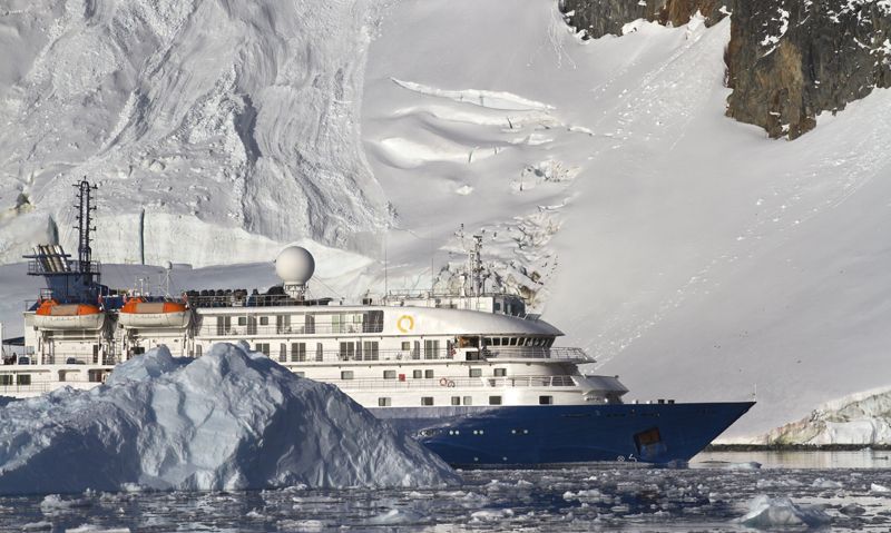 Nave Da Crociera In Antartide Evolution Travel